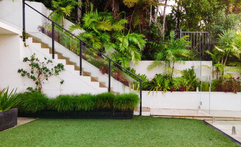 A Pet-Friendly Paradise: Safe Artificial Grass for Furry Friends