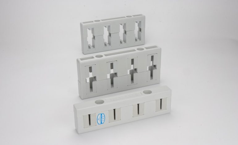 Why the Busbar Clamp is an Essential Part of Electrical Supply Systems?